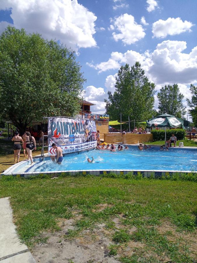 Ap. Near Thermal Bath Pápa Zewnętrze zdjęcie